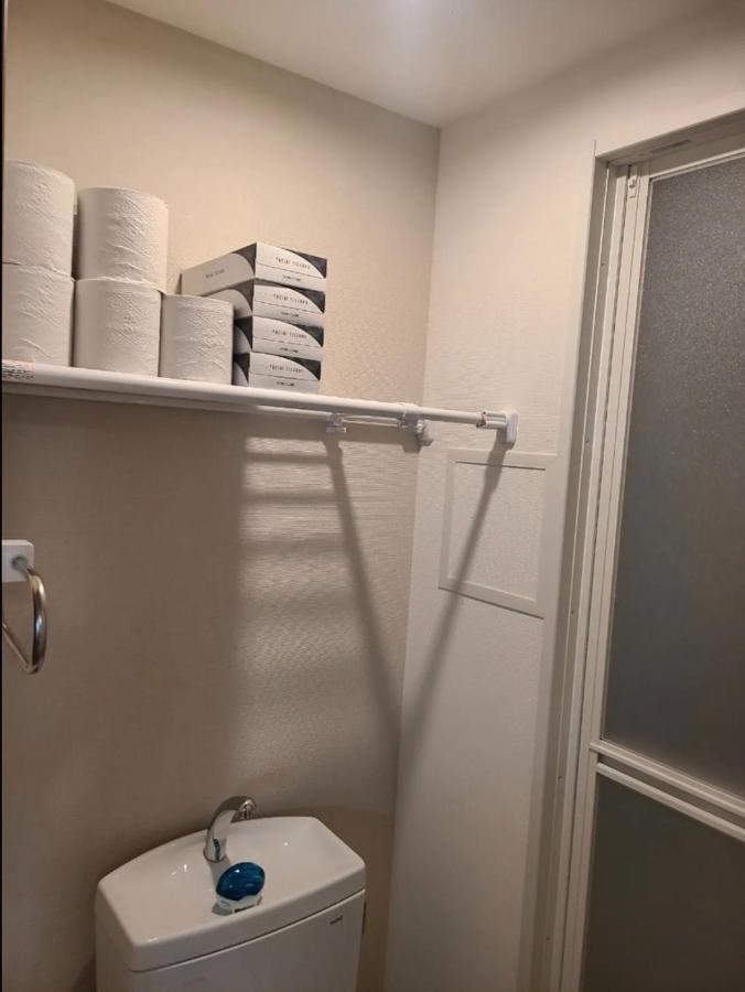 上野駅徒歩５分シングルベッド４台＋布団２セット1Ldk Appartement Tokio Buitenkant foto